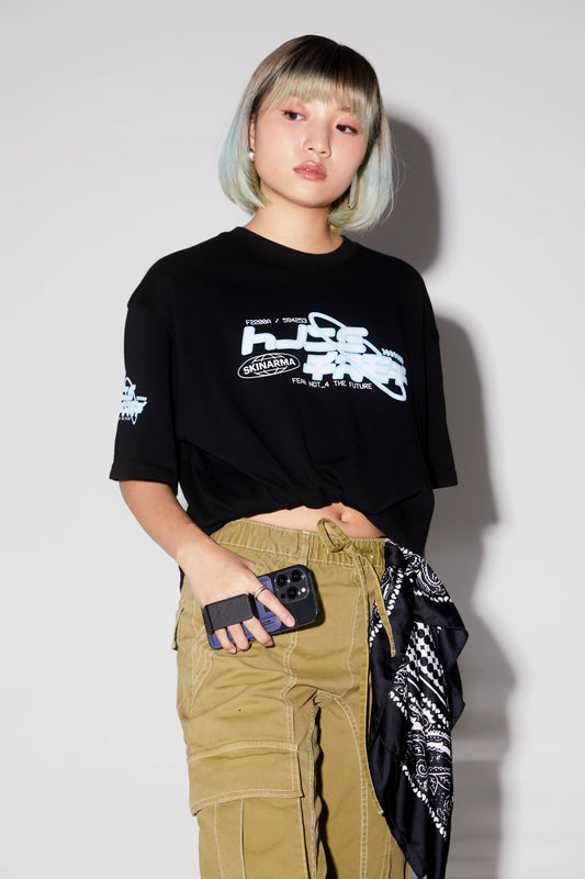 SKINARMA Mag-Charge Card Holder With Grip Stand